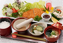 とんかつ定食